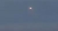 Pánico y asombro: apareció un OVNI en el cielo y los militares le tiraron misiles [VIDEO]