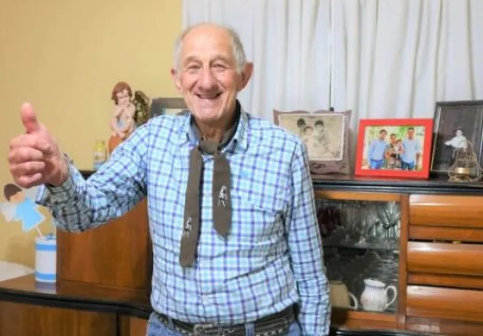  Un claro ejemplo de perseverancia: conocé la historia de este hombre mayor 