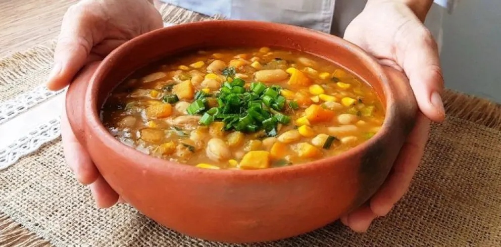 ¡Para chuparse los dedos! Este miércoles se lleva a cabo el Concurso del Locro