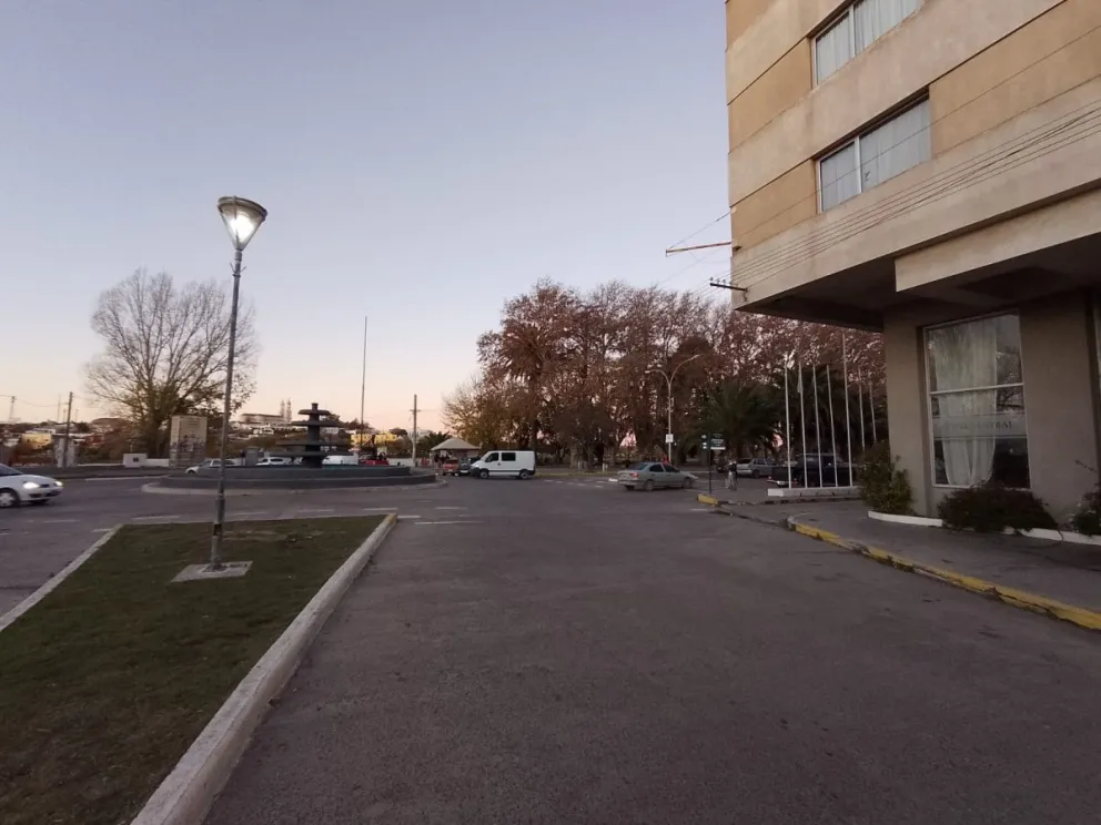 El gerente de un hotel tuvo que llamar a la policía por amenazas de un ex empleado 