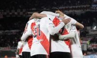 En su cumpleaños y con seis goles de Julián Álvarez, River aplastó a Alianza Lima por la Copa Libertadores
