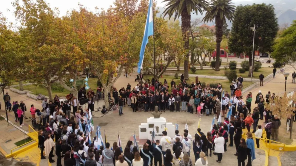 Villa de Merlo celebró el día de la patria