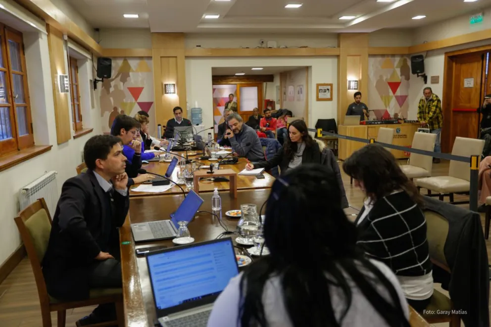 Concejo: Por un error técnico, proyecto de plásticos de un solo uso volvió a comisiones