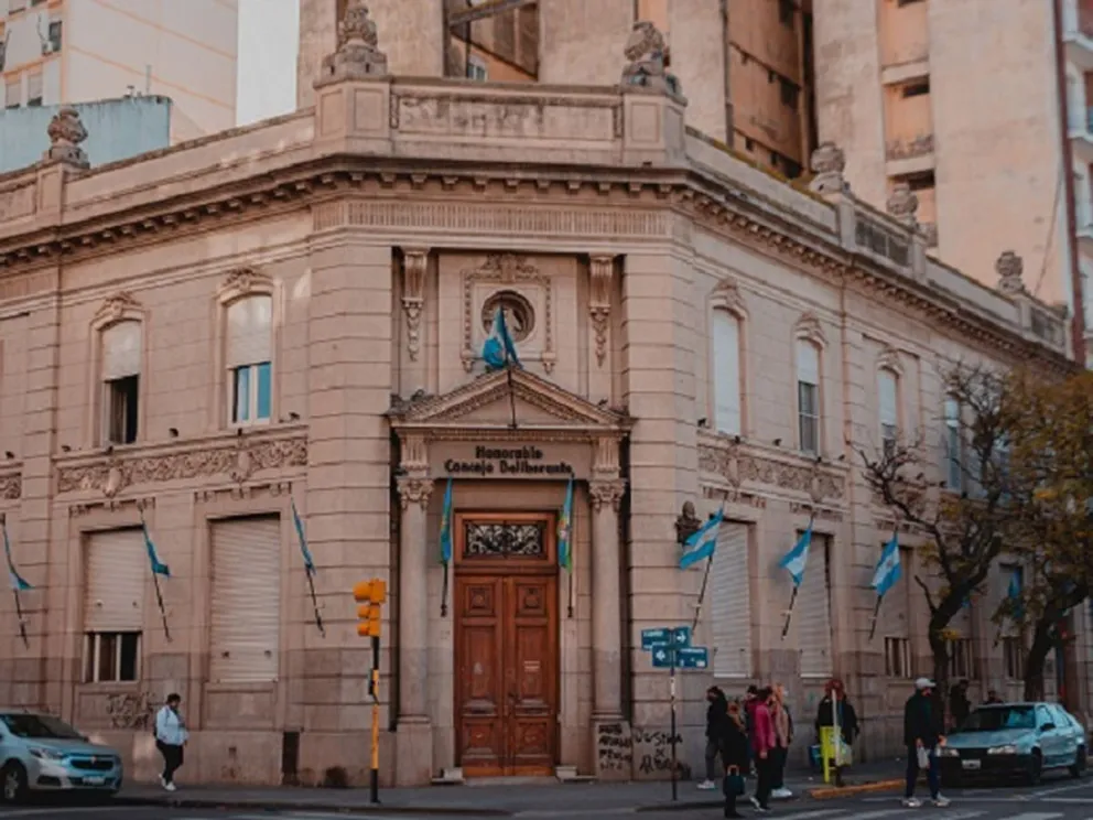 Bahía Blanca: por un error, concejales cobraron un total de $4 millones de más en sus sueldos