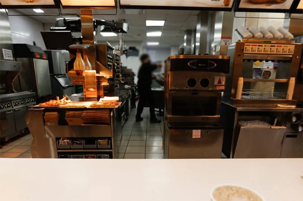 Indemnización por mobbing laboral a empleada de una cadena de comida