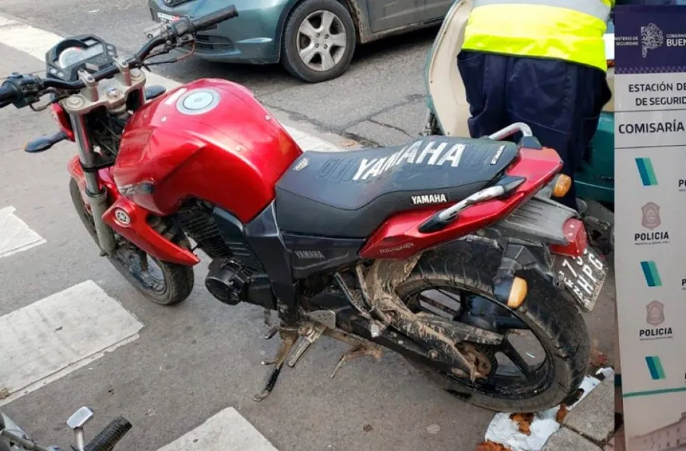 Mar del Plata: una mujer se negó a que le secuestren la moto y golpeó a los policías en un control