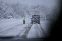 Consejos a tener en cuenta cuando se conduce por rutas y caminos con nieve o hielo