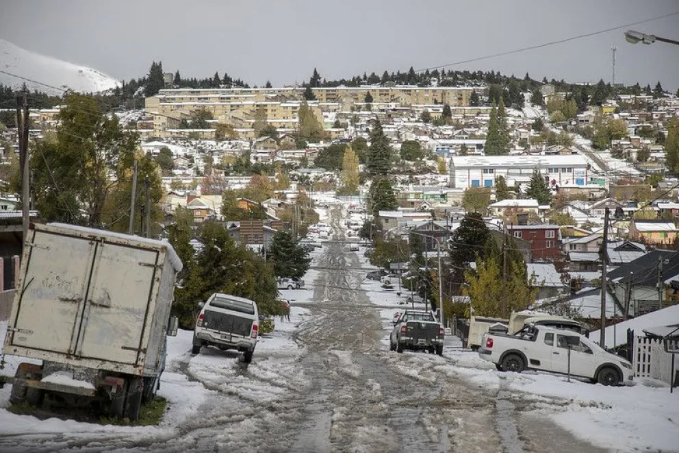 Recuerdan medidas de seguridad en el vehículo ante lluvias, heladas y nevadas