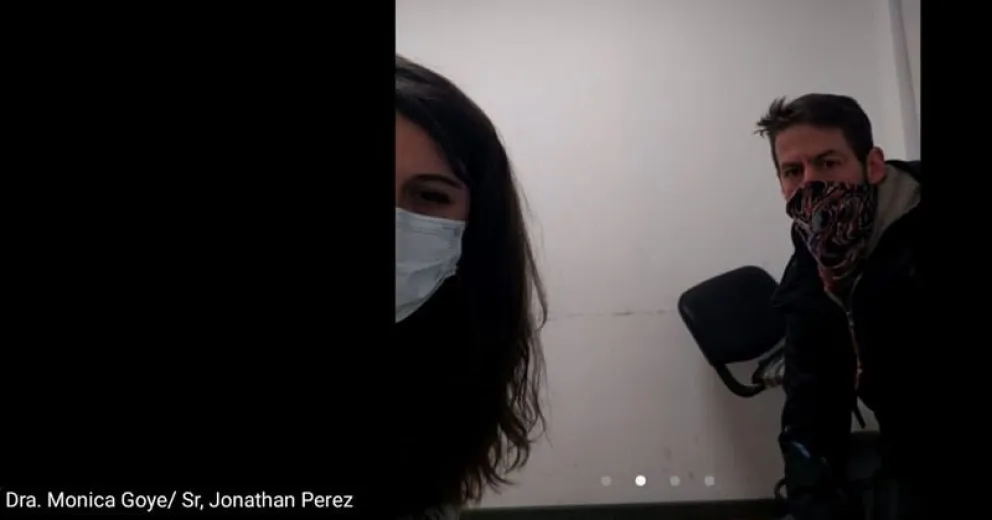 Había sido acusado por apuñalar a otro sujeto pero cumplió las pautas y resultó sobreseído