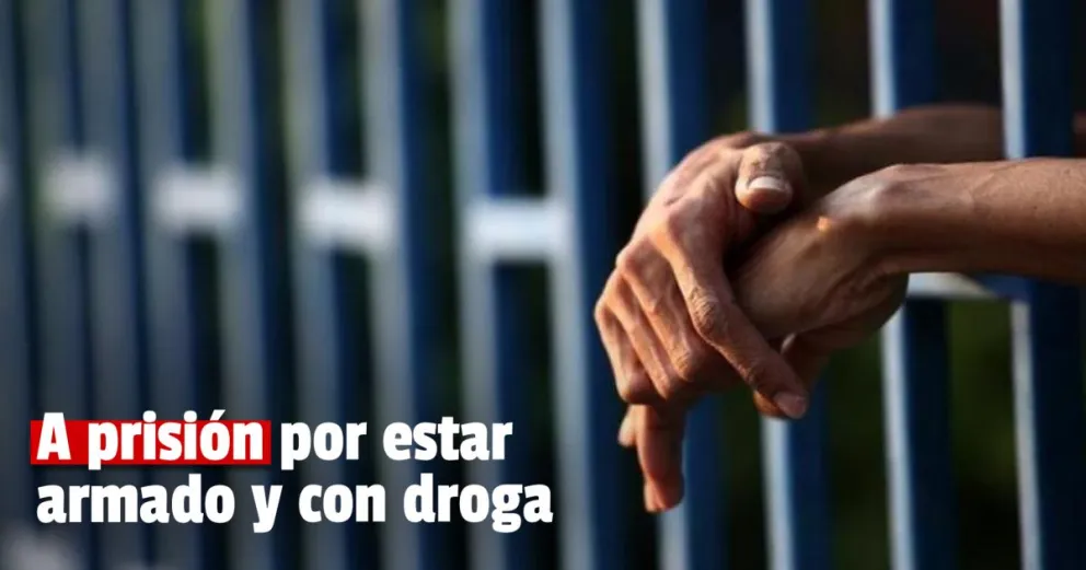 Siete años de prisión para un hombre que fue pillado infraganti con un arma y droga 