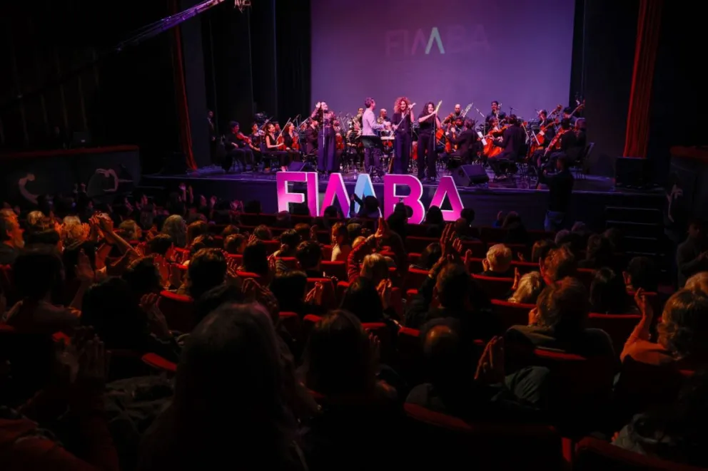 Cinco shows dieron calor y música a la tercera jornada del FIMBA