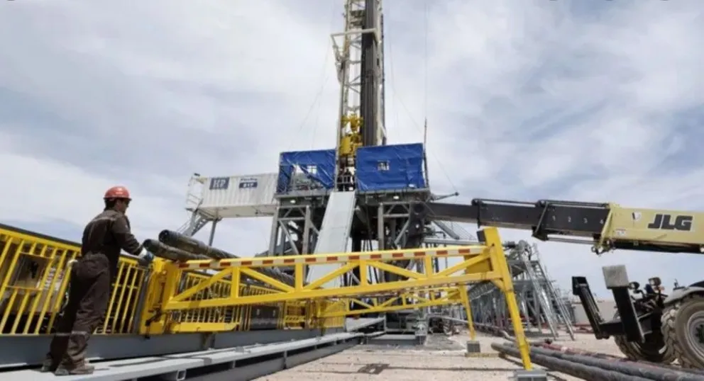 Se publicó el decreto que flexibiliza el cepo para empresas que inviertan en petróleo y gas