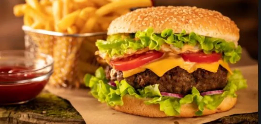Una clienta escrachó a un lugar de comida rápida en las redes sociales, pero la jugada le salió mal por esta razón
