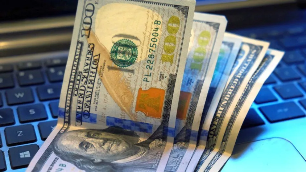 Por segunda jornada consecutiva bajaron el dólar blue y las cotizaciones financieras