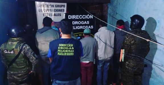 Desarticularon un búnker drogas en el barrio Yacyretá de Posadas; siete detenidos