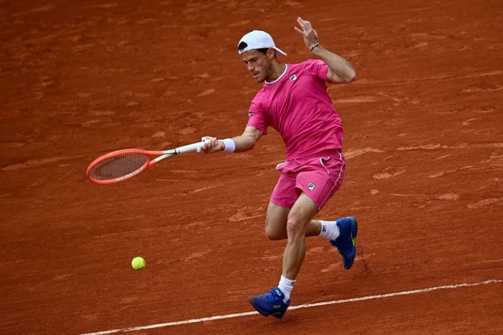 El "Peque" Schwartzman cayó frente a Djokovic y quedó eliminado de Roland Garros