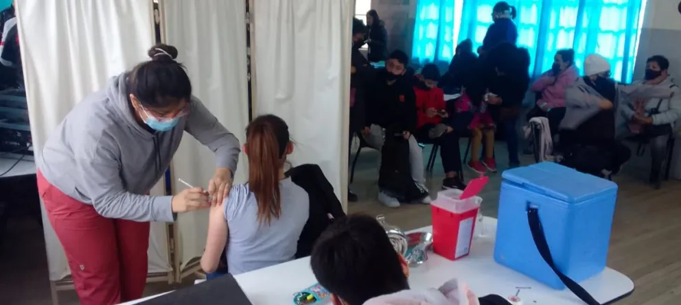El Programa Salud en tu Barrio realizó una jornada patriótica en Sismográfica