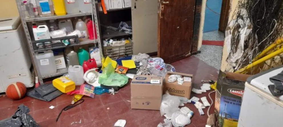 Destrozos y robos en el CEF N° 7