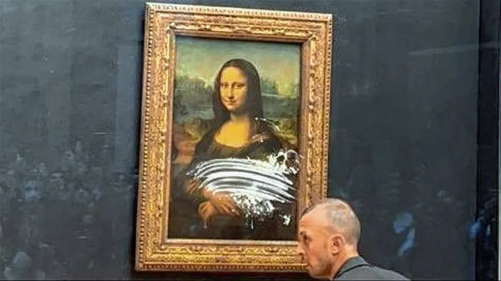 Atacaron el cuadro de “La Gioconda” en el Louvre
