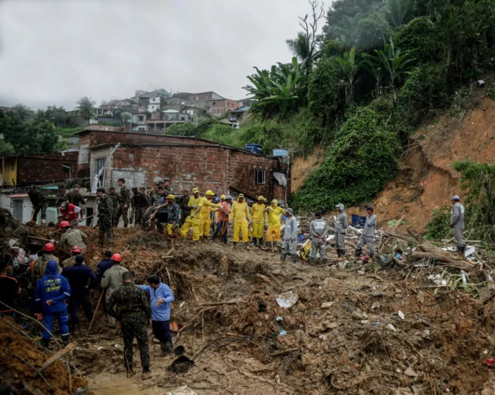 Brasil: al menos 84 muertos y decenas de desaparecidos por las inundaciones que dejó un temporal