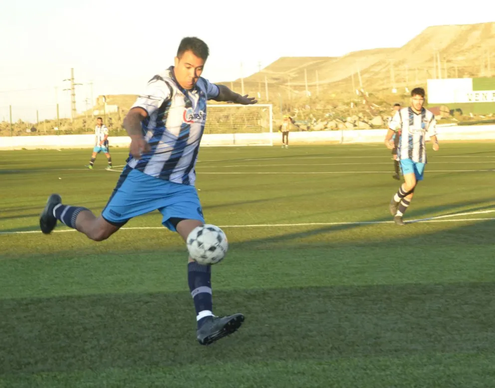 Gran victoria de Deportivo Sarmiento frente a Ferro
