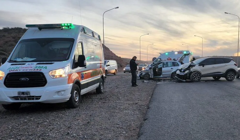 Tres heridos en un siniestro en el acceso Norte de Neuquén