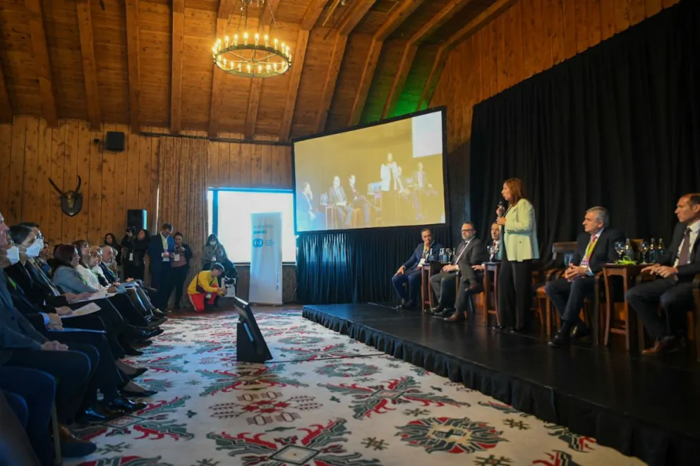 Ya comenzó el Encuentro Nacional Hidrógeno 2030 en Bariloche