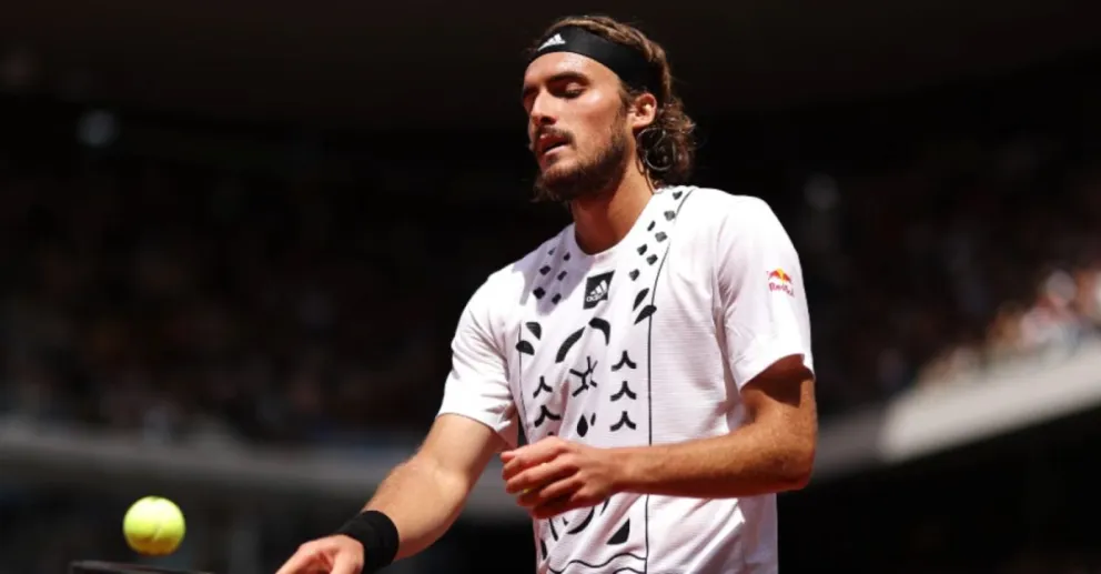 Batacazo en Roland Garros: Tsitsipas y Medvedev eliminados en París