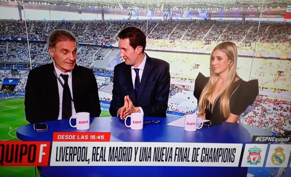 El incómodo momento en vivo de More Beltrán con Oscar Ruggeri