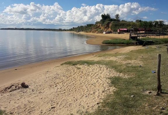 Ituzaingó: las lluvias trajeron un leve incremento en el caudal del río