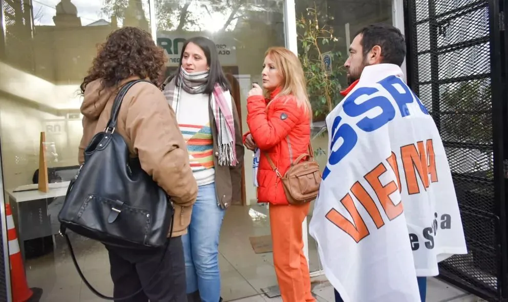 EL gobierno convocó a una mesa de diálogo sectorial para la salud