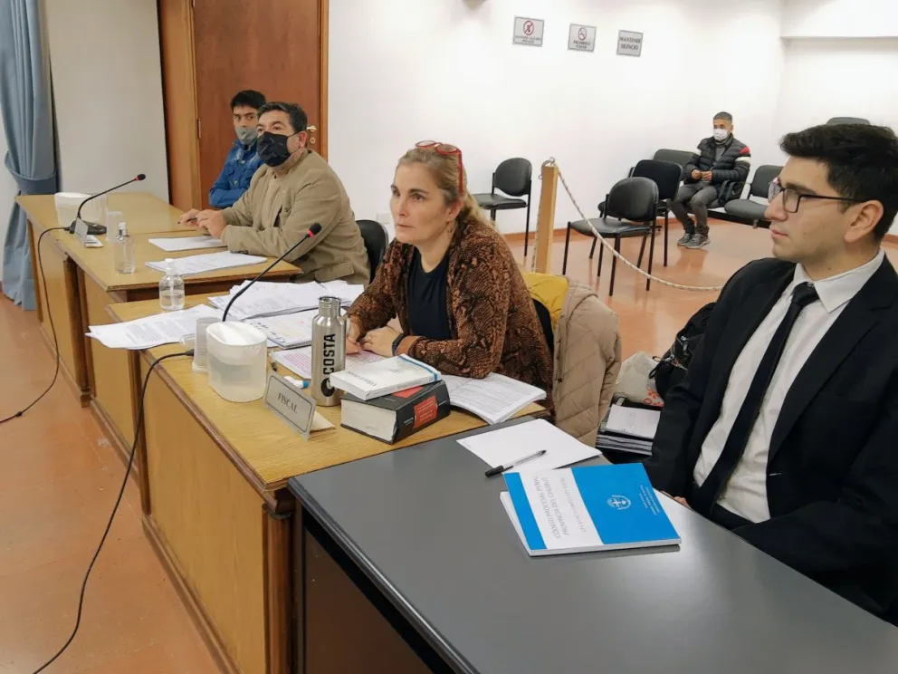 Lo condenaron a 3 años de prisión por lesiones leves agravadas, desobediencia y tenencia de arma en contexto de violencia de género