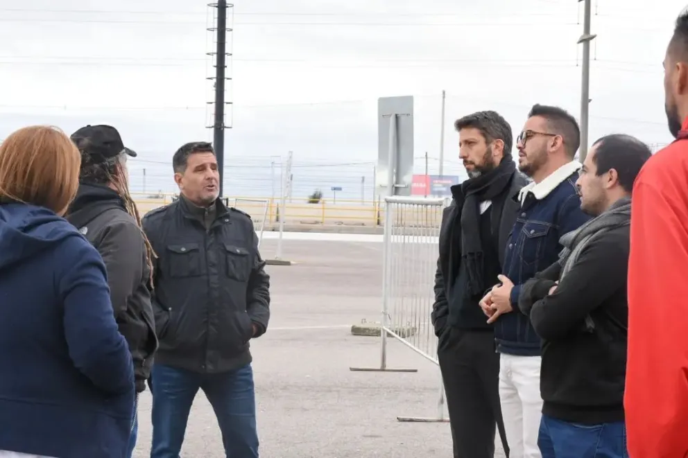 Avanzan los preparativos para lo que será el show de Los Fundamentalistas del Aire Acondicionado