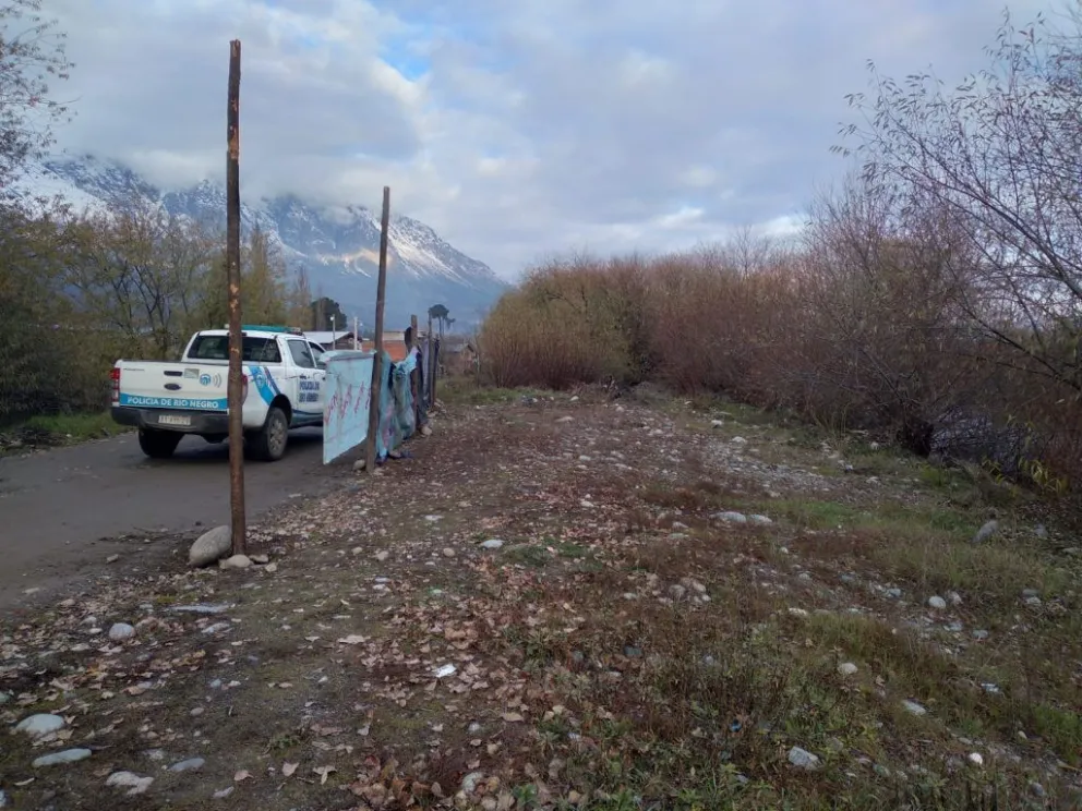 Desactivaron un intento de ocupación de tierras a orillas del río Quemquemtreu