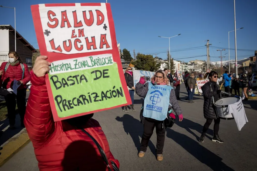 Continúa el conflicto con trabajadores de salud y van a un nuevo paro
