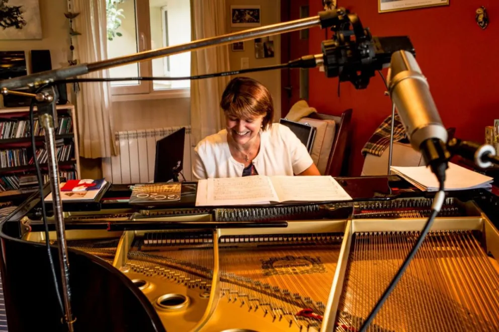 Con “Hemisferio Sud”, Laura Quadri revive la magia del CD como objeto de arte