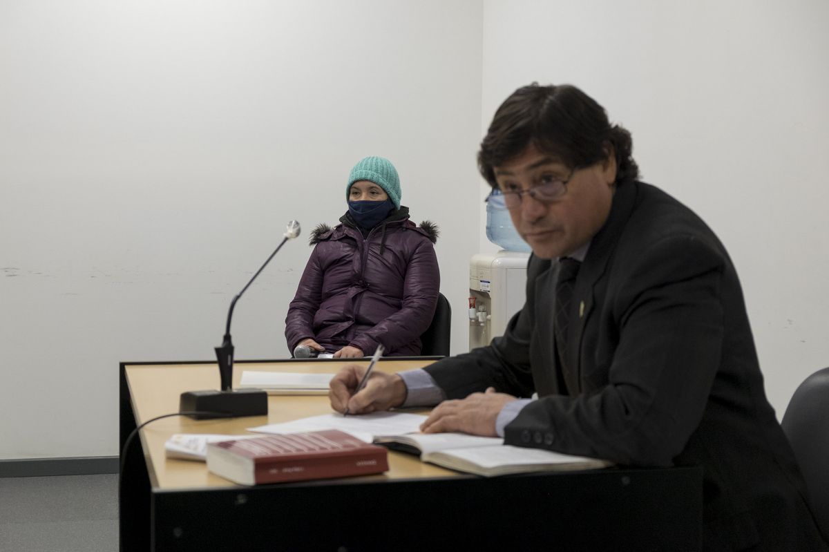 La cuidadora que golpeó a una mujer de 100 fue condenada a prisión en suspenso