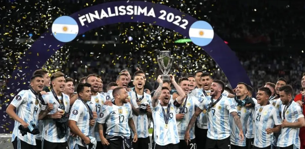 Argentina goleó 3-0 a Italia y es campeón de la Finalissima