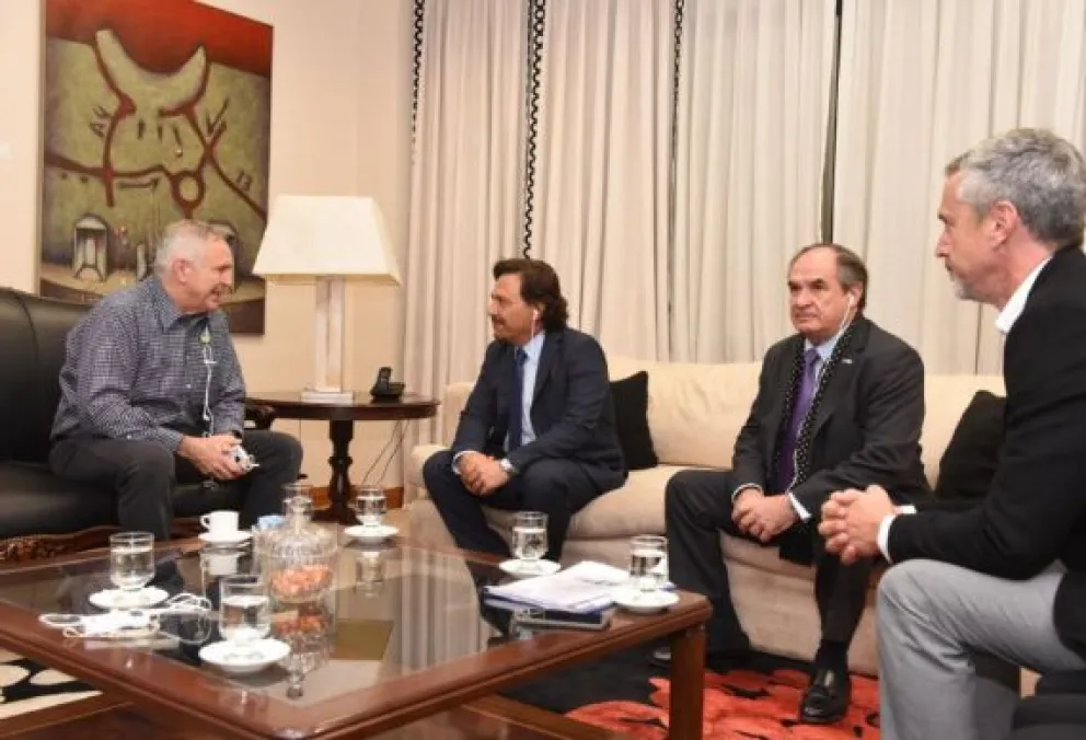 Gustavo Sáenz estuvo junto al Embajador de los Estados Unidos