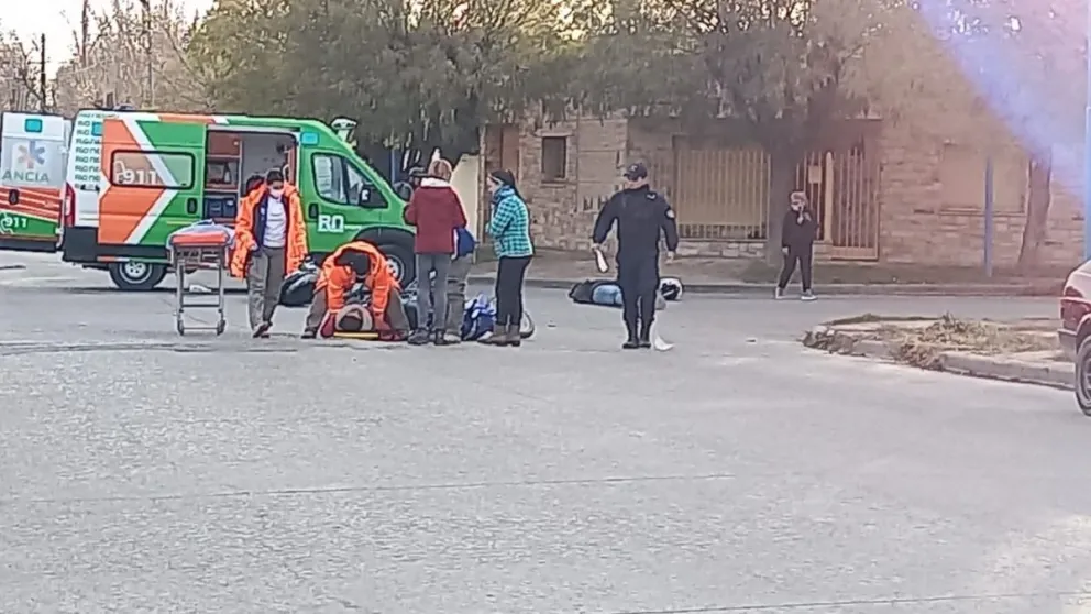AHORA: Tremendo choque entre dos motos