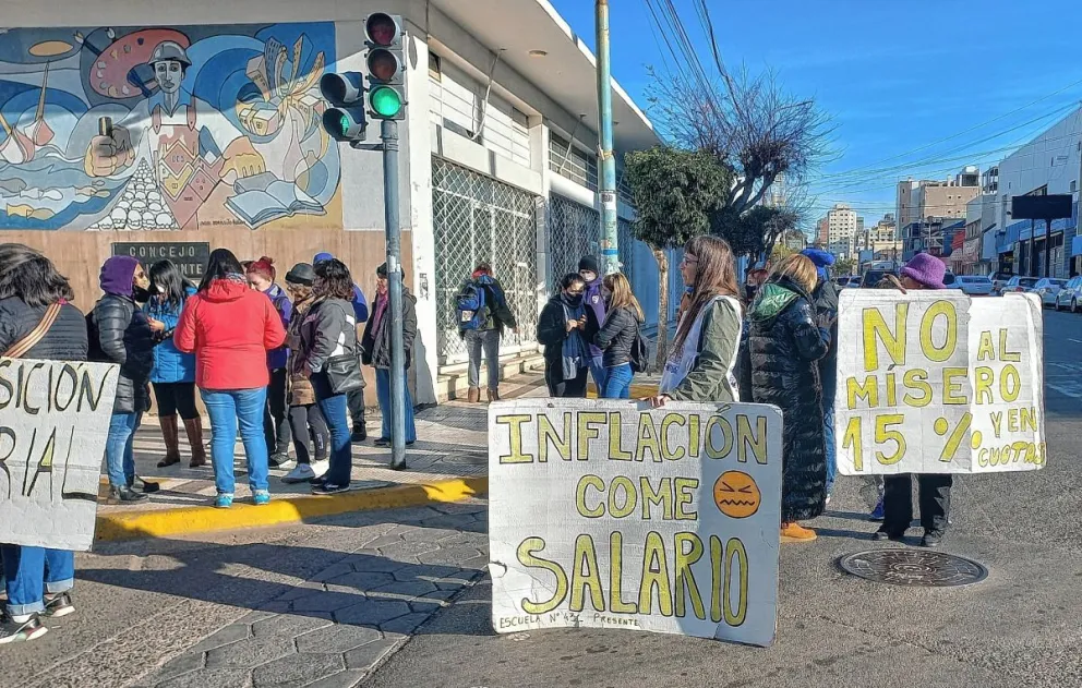“Queremos presencialidad en condiciones salariales y escolares”