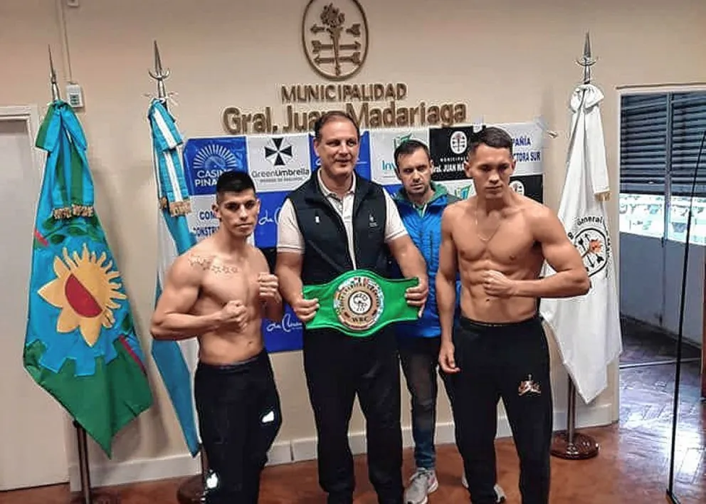 Vargas y Schramm pelean por el título Latino Plata CMB