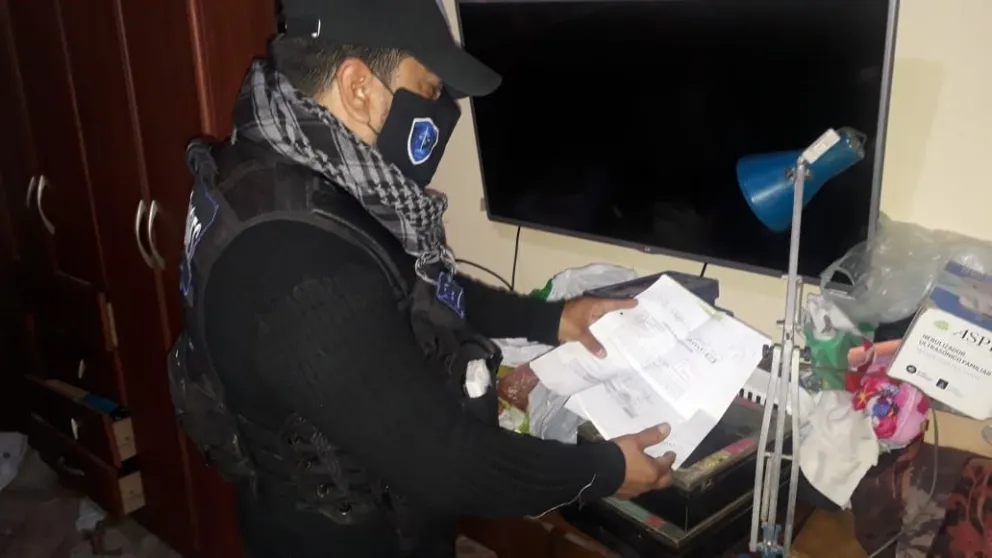 Detuvieron a cuatro empleados de la AMT por casos de corrupción 