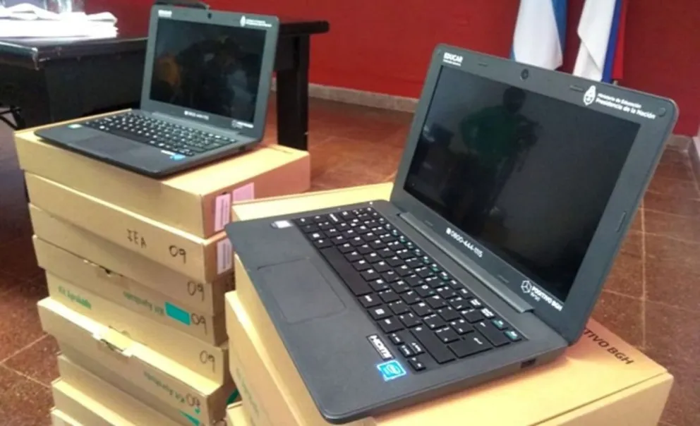 Conectar Igualdad: continúa la entrega de computadoras gratis a estudiantes y docentes