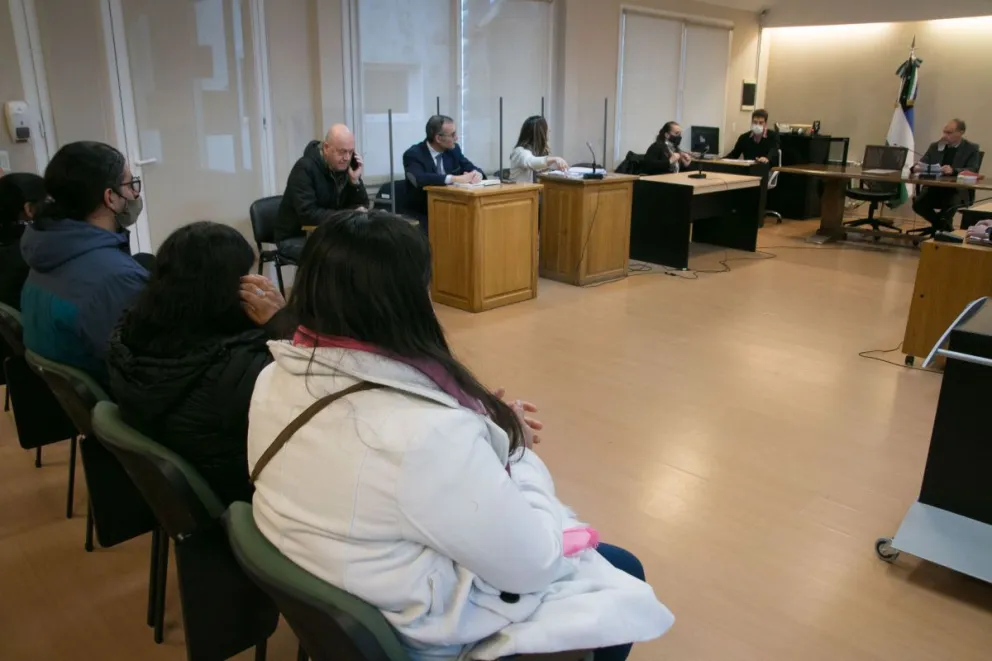 Uno de los docentes imputados por la tragedia del lago Gutiérrez fue sobreseído