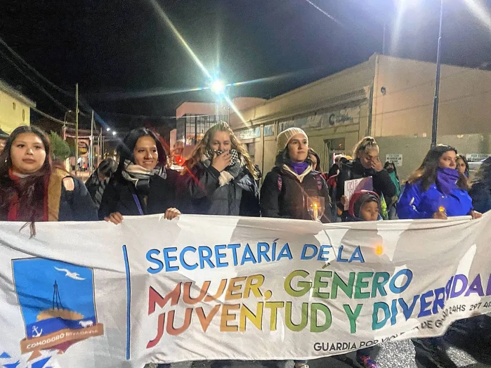 La Secretaría de la Mujer se instala en los barrios