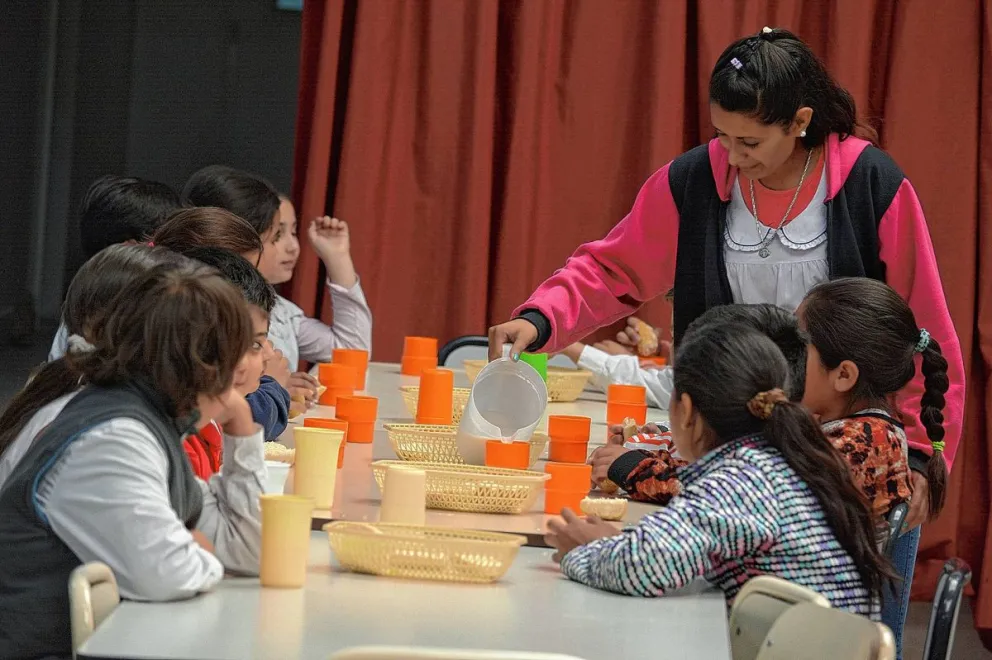 Más de 91 millones de pesos se depositaron para los comedores escolares de Chubut