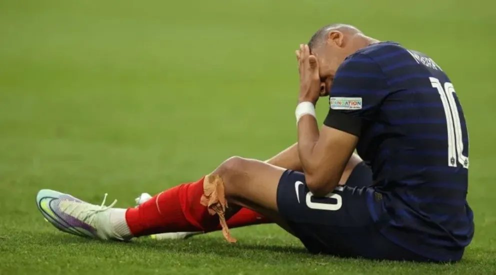 UEFA Nation League: se lesionó Mbappé y Francia perdió con Dinamarca
