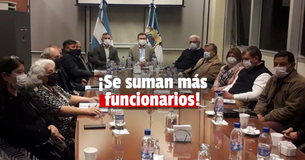 ¡Se suman más funcionarios!