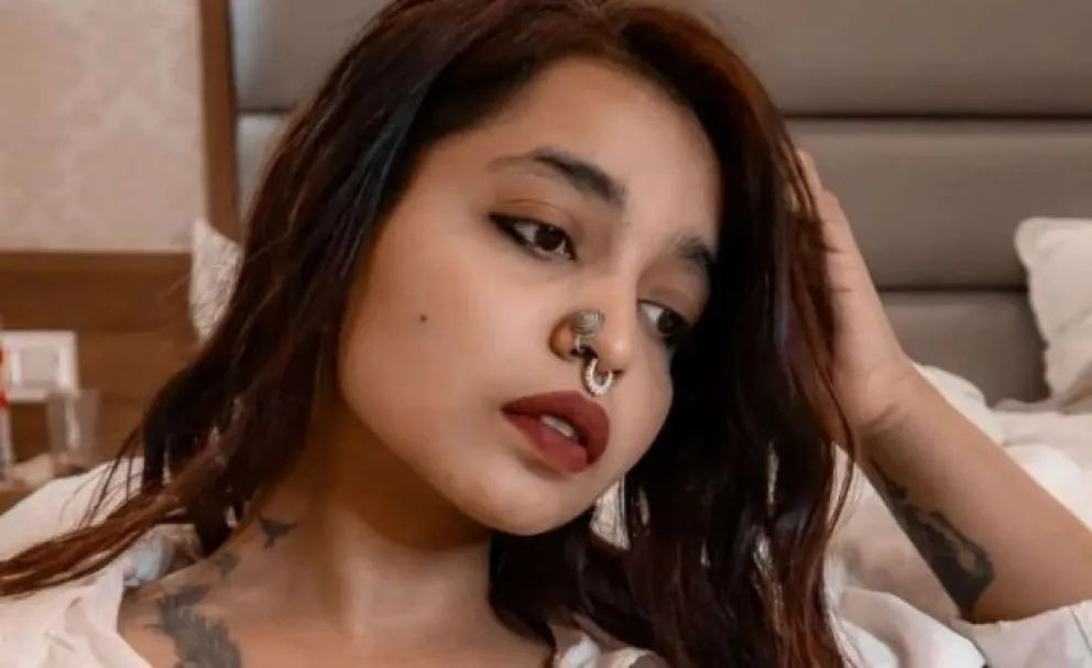 Insólito: una influencer apuesta a la “sologamia” y se casará con ella misma 